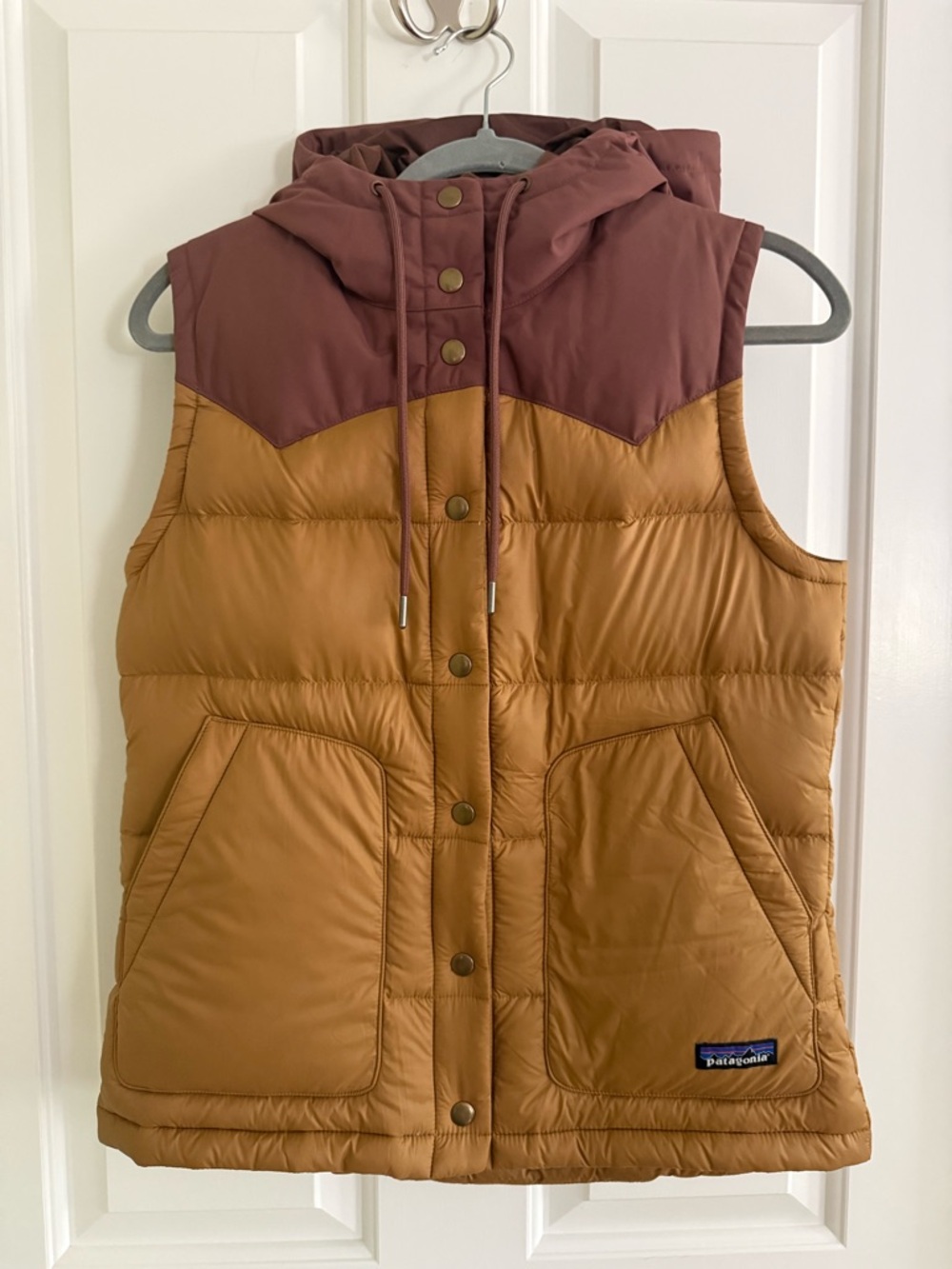 *NWT Patagonia Women's Bivy Hooded Vest Size SM. - Picture 4 of 6